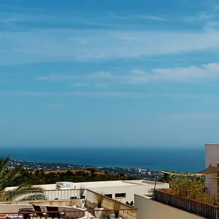 Lomas De Monteros Ii - 3 Bed * 马尔韦利亚