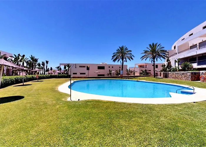 Lomas De Monteros Ii - 3 Bed アパート